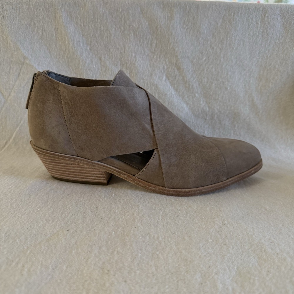 Eileen Fisher Women's Taupe Suede Crisscross Minimalist Ankle Booties 8.5 - Picture 11 of 12